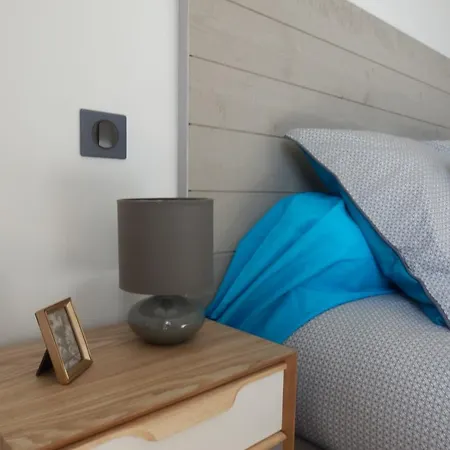 Les Romarins Apartman